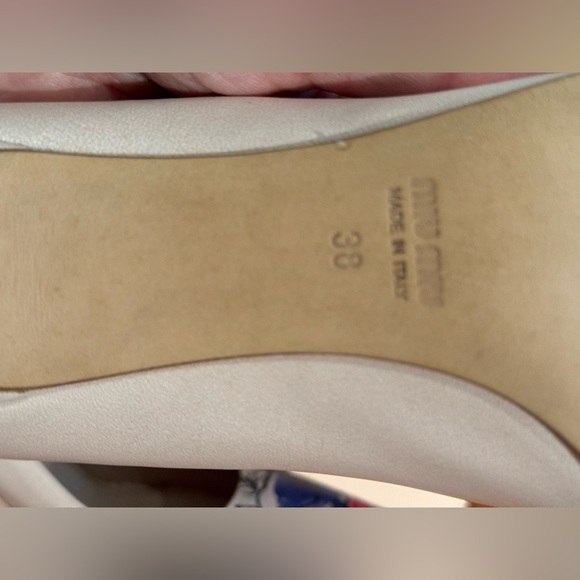 ⭐️Host Pick⭐️ Never worn Authentic Miu Miu pumps sz 38 - Picture 5 of 8